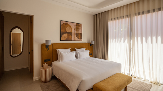 Salon d'un appartement Deluxe avec terrasse vue jardins, Résidence Trianon Marrakech